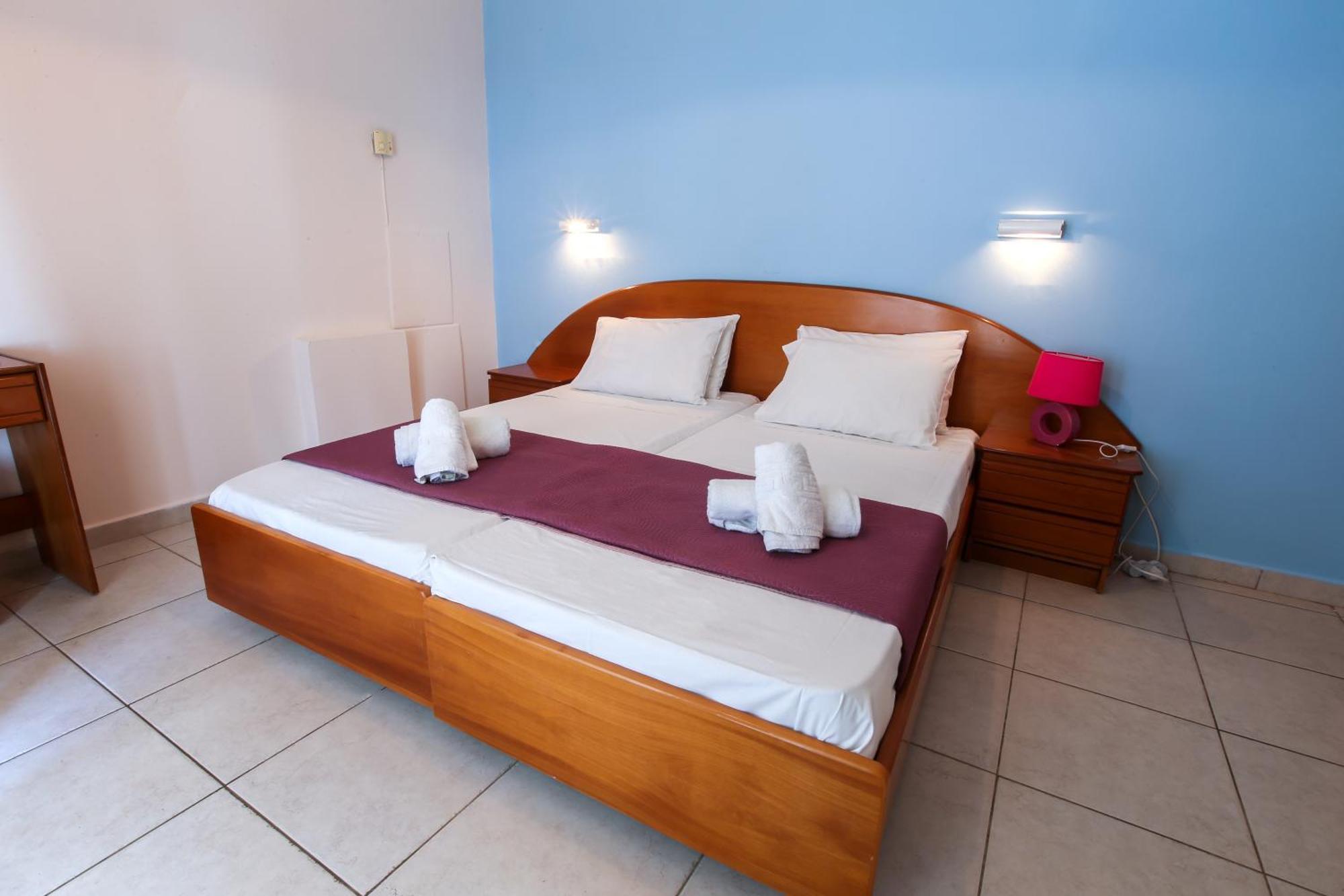 S&C Kosmos Beach Resort Рода Экстерьер фото