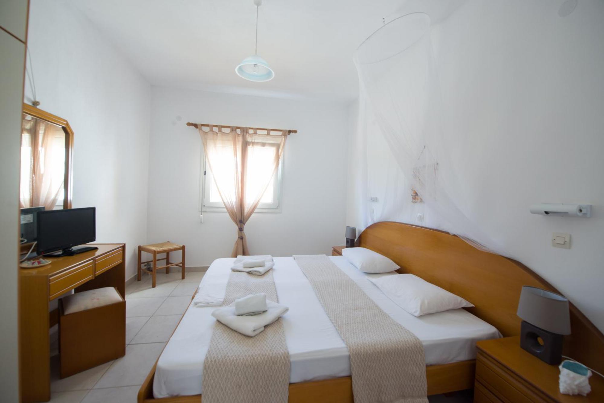 S&C Kosmos Beach Resort Рода Экстерьер фото